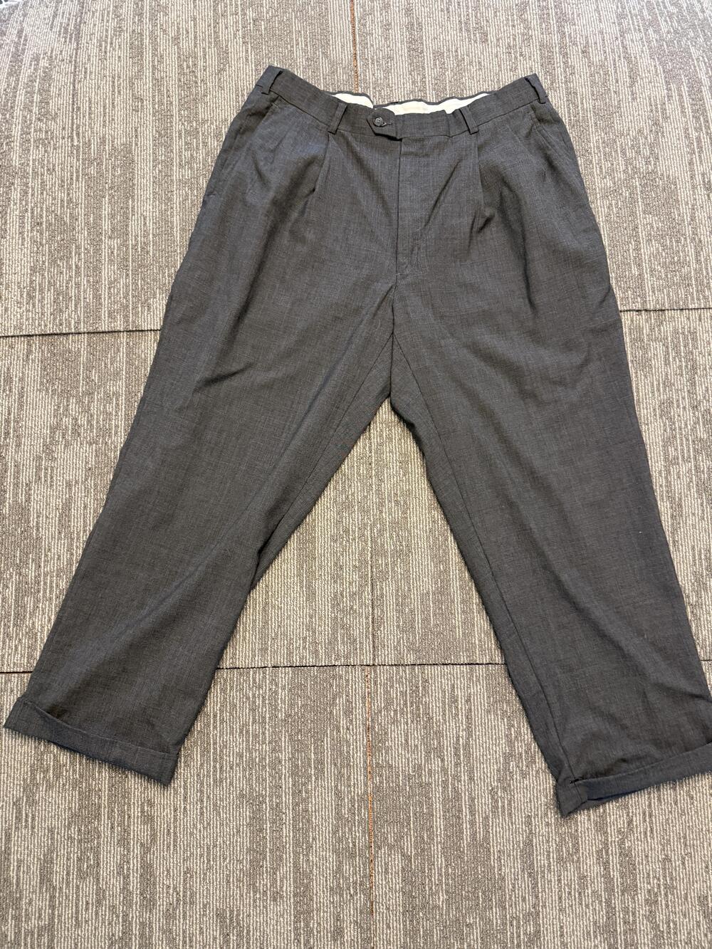 Hart Schaffner Marx Pants Mens 37 Gray Wool Pleated Cuffed Dress Trousers Slacks